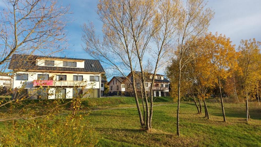 Lipno Apartments Bergmax, Ski Areal Lipno 16Min Dojezd - Resort Male Lipno S Terasou A Zahradkou, Parking Free Černá v Pošumaví Kültér fotó